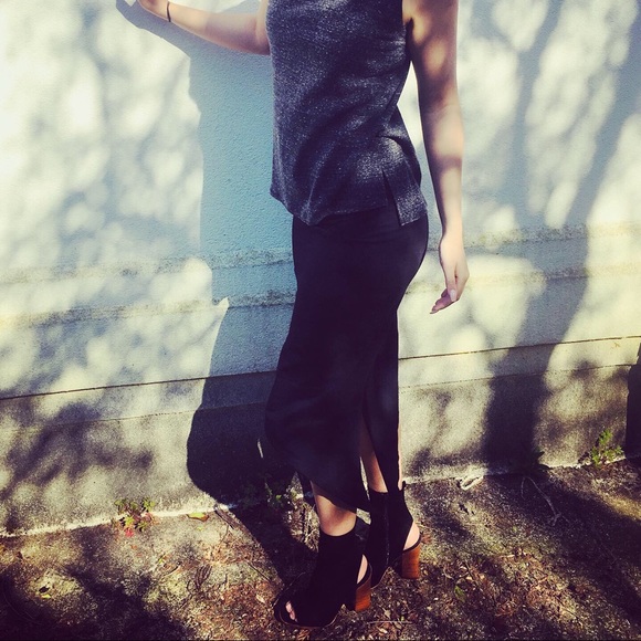 Asymmetric Designer Cotton Knit Slit Pencil Skirt - Picture 2 of 8